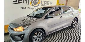 KIA RIO LX AUT