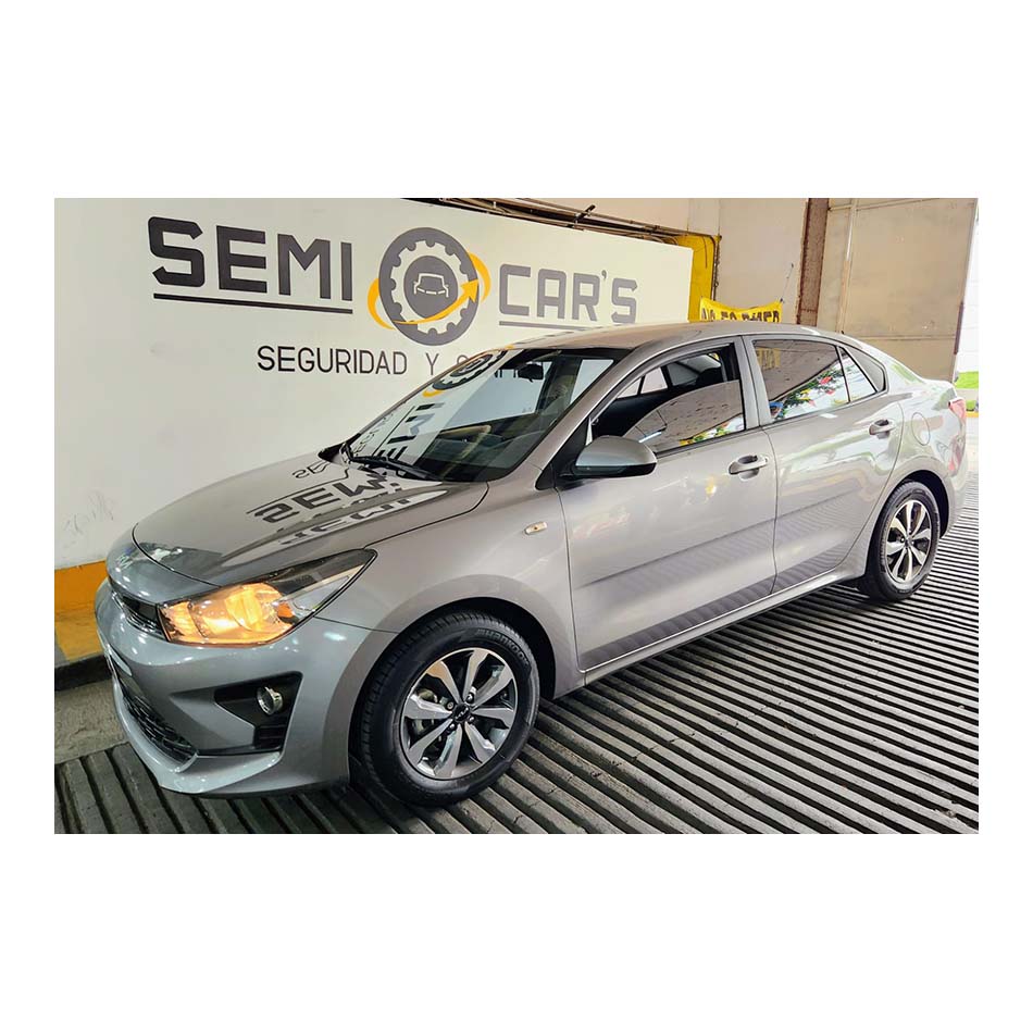 KIA RIO LX AUT