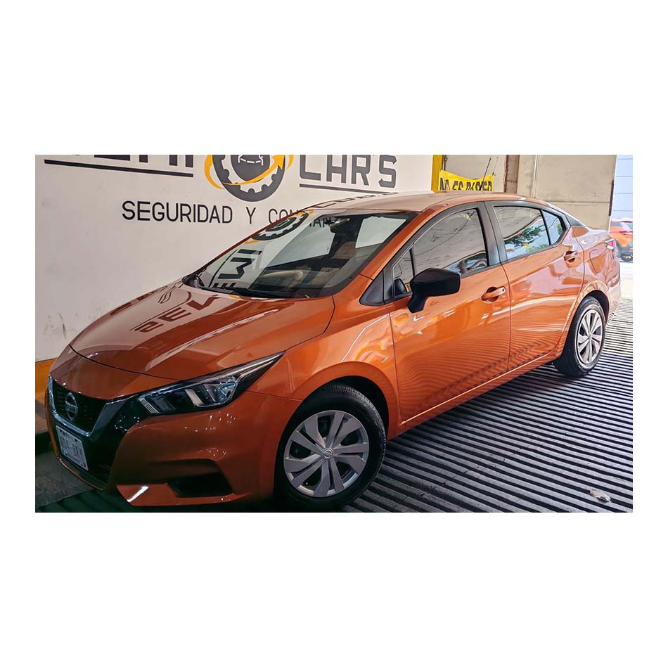 NISSAN VERSA SENSE AUT