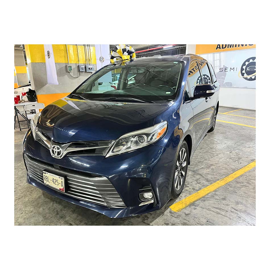 TOYOTA SIENNA LIMITED AUT